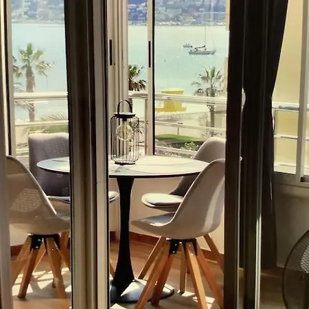 Spacieux Rose Front Et Piscine Apartment Roses