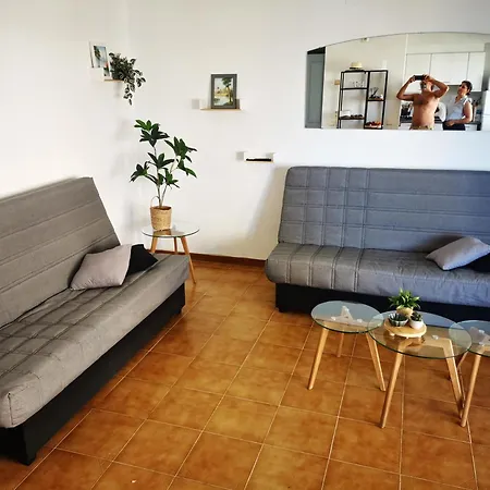 Spacieux Rose Front Et Piscine Apartment Roses