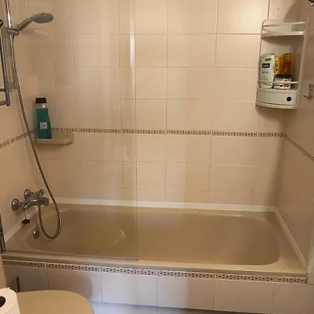 Apartment Spacieux Rose Front Et Piscine